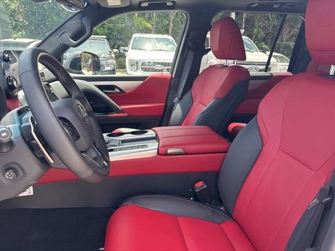 Used 2025 Lexus LX 600 F Sport w/ Accessory Package (Z1) image 6