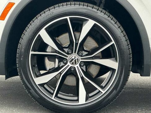 Used 2024 Volkswagen Tiguan SEL R-Line AWD/4WD image 24