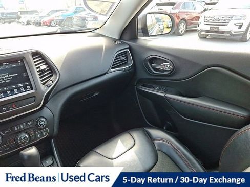 Used 2020 Jeep Cherokee Trailhawk w/ Cold Weather Group image 18