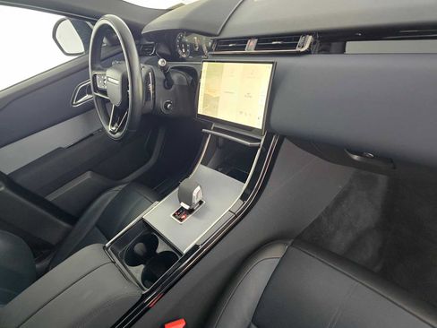 Used 2025 Land Rover Range Rover Velar S AWD/4WD image 11