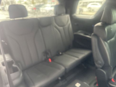 Used 2024 Hyundai Palisade Calligraphy image 18