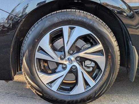 Used 2025 Subaru Legacy Premium image 9