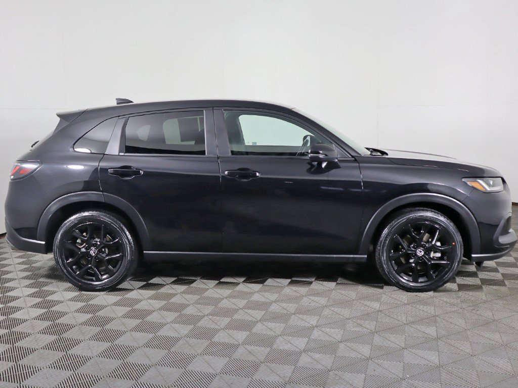 Used 2024 Honda HR-V Sport image 17