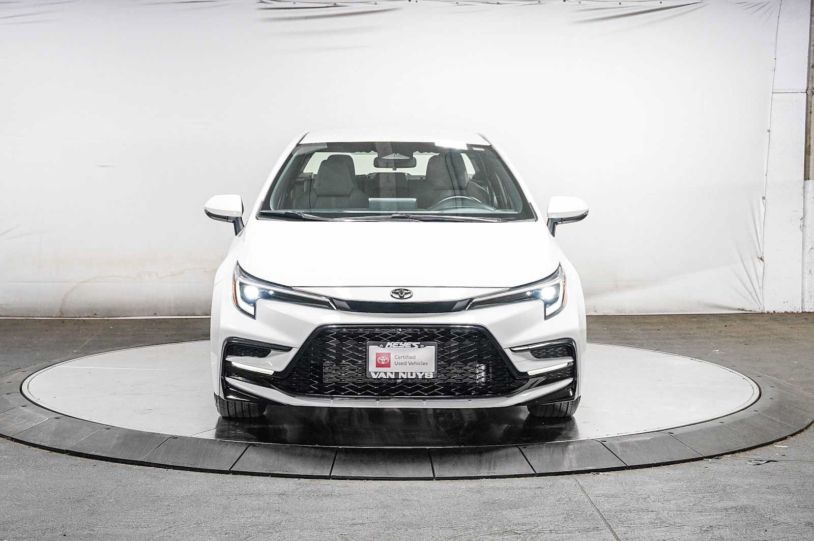 Certified 2026 Toyota Corolla SE FWD image 7