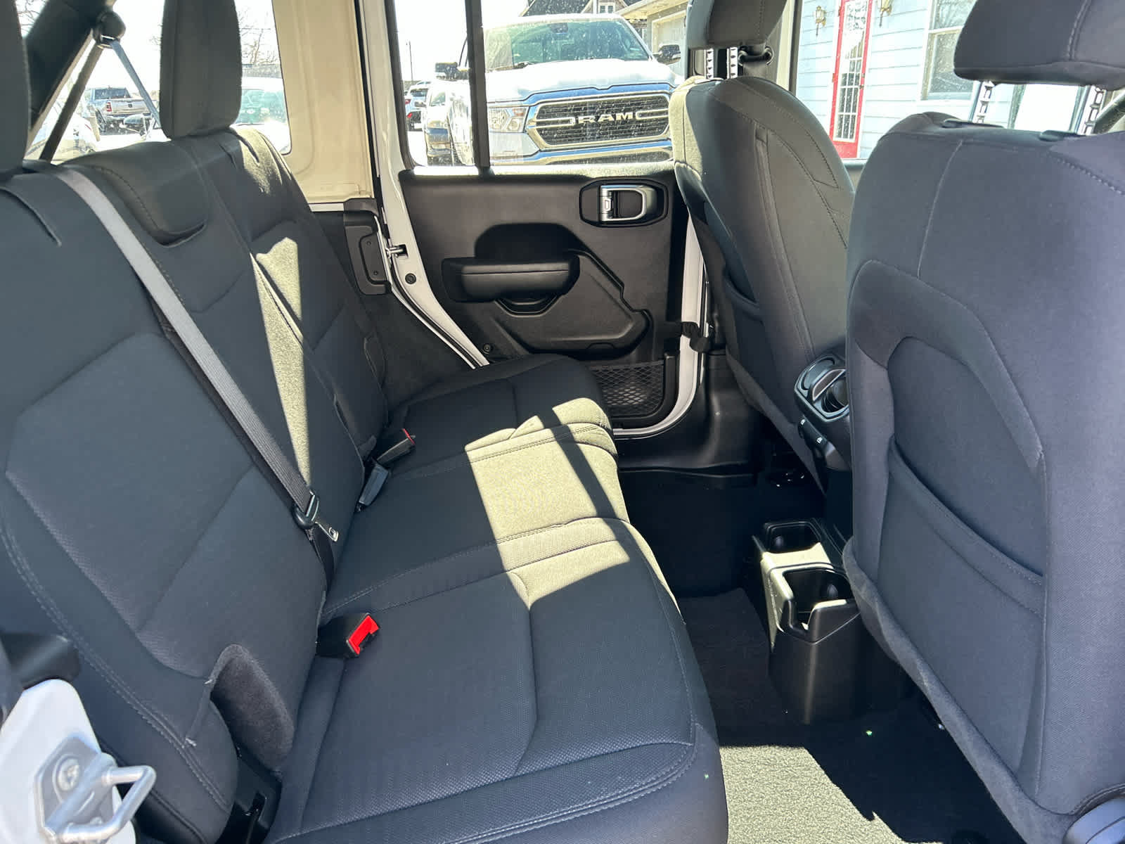 Used 2022 Jeep Wrangler Unlimited Sport AWD/4WD image 25