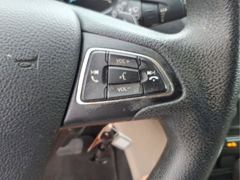 Used 2017 Ford Escape SE w/ Equipment Group 201A image 23