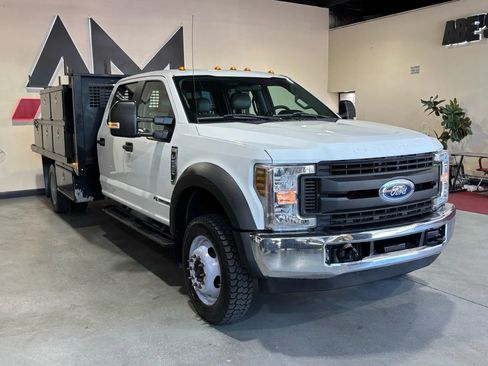 Used 2019 Ford F550 2WD Crew Cab Super Duty image 3
