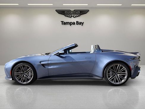 Used 2026 Aston Martin V8 Vantage Coupe image 4