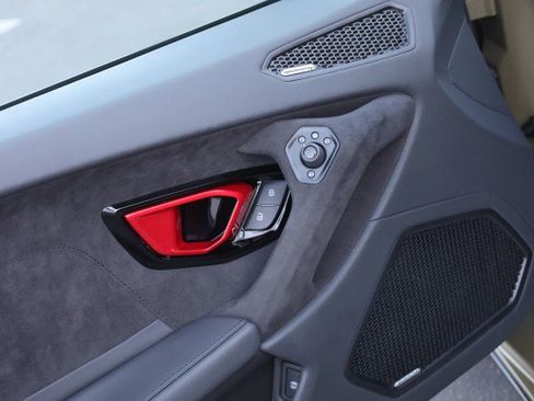 Used 2023 Lamborghini Huracan Tecnica RWD image 29