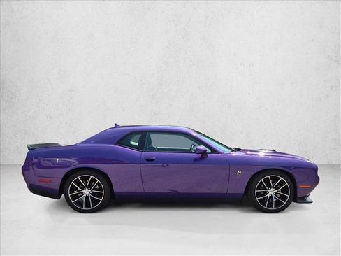 Used 2016 Dodge Challenger R/T Scat Pack RWD image 4