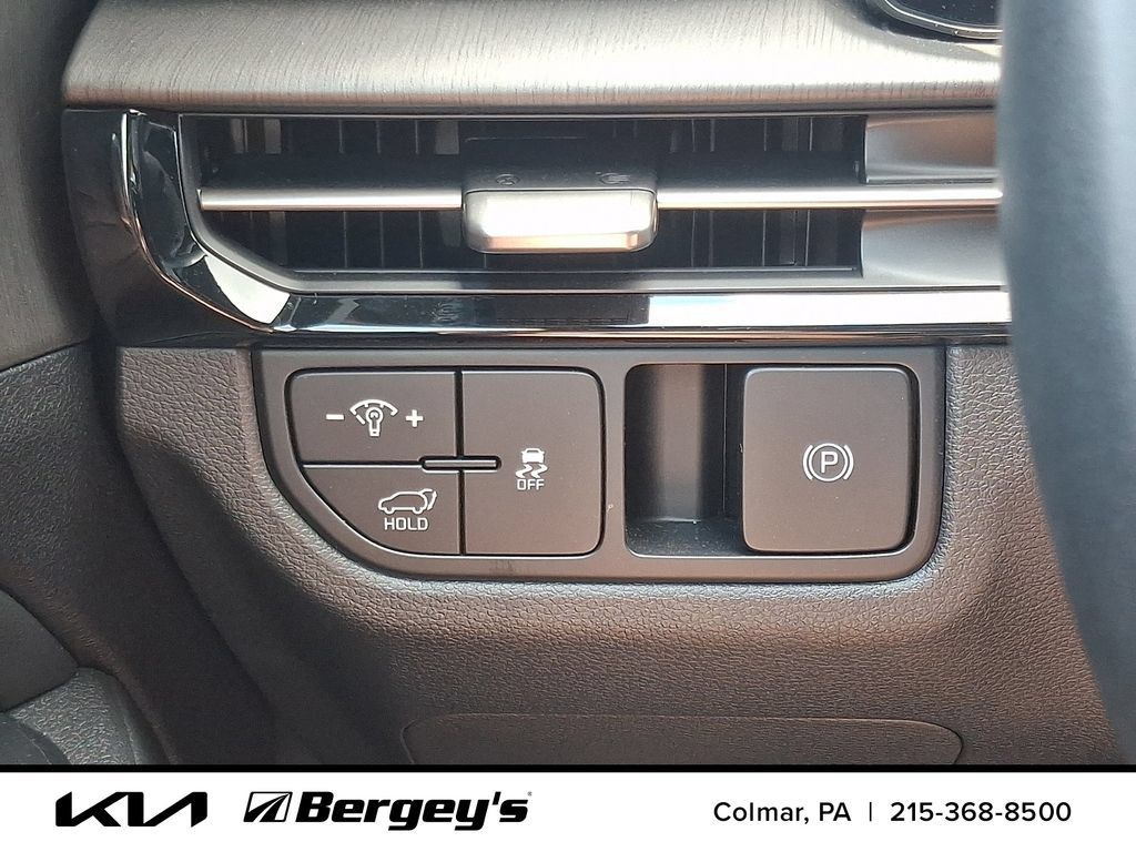 Certified 2026 Kia Sportage X-Line w/ X-Line Technology Package AWD/4WD image 24