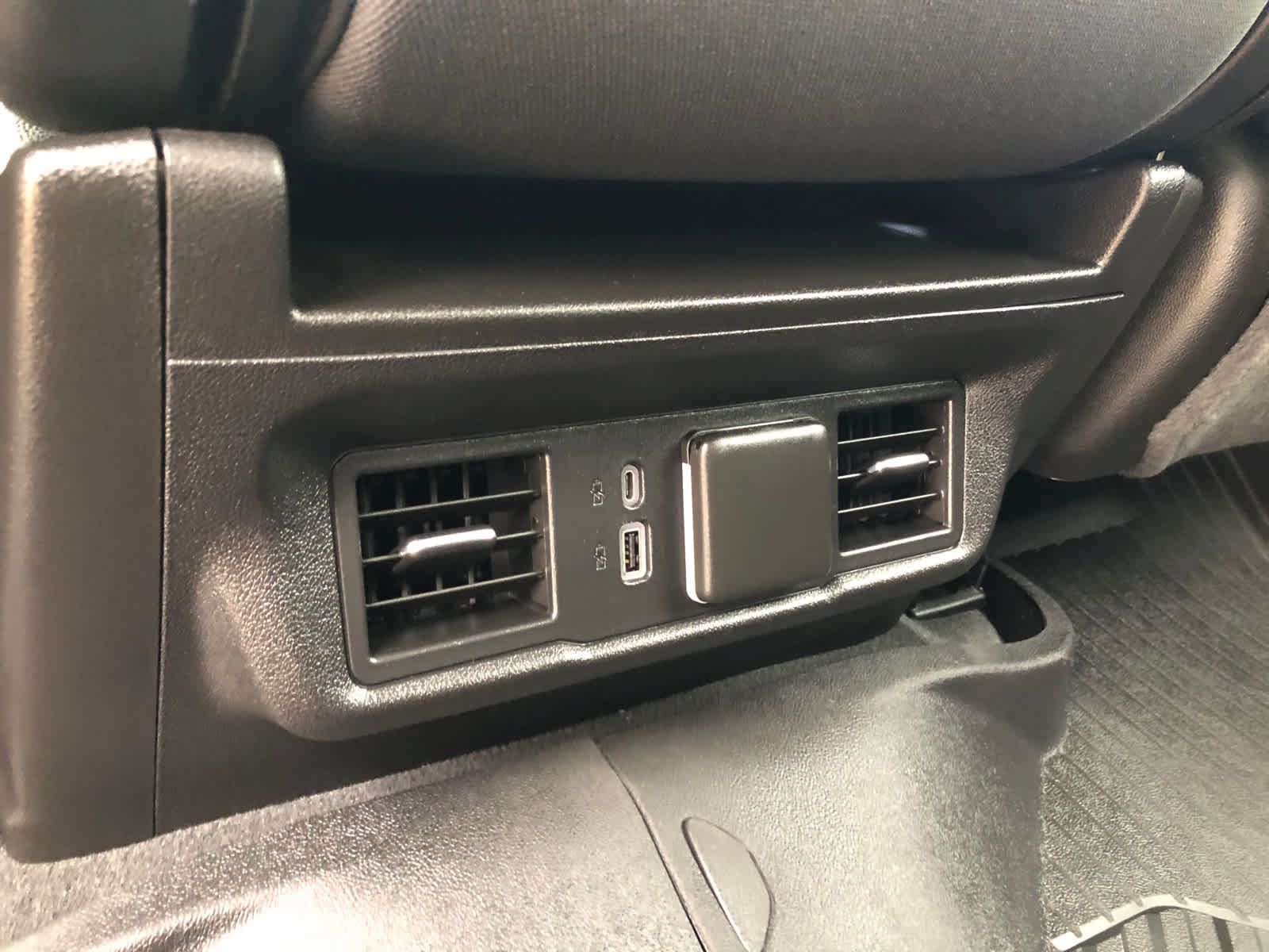 Used 2022 Chevrolet Silverado 1500 RST AWD/4WD image 16