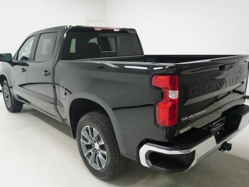 Used 2025 Chevrolet Silverado 1500 LT w/ Texas Edition Plus RWD image 5