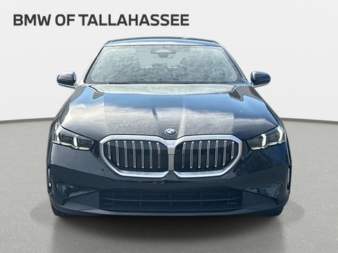 New 2026 BMW 530i w/ Premium Package RWD image 2