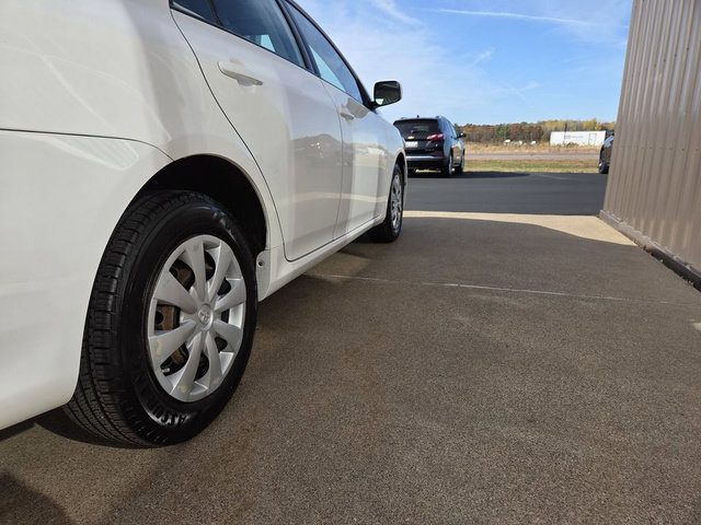 Used 2011 Toyota Corolla LE FWD image 11