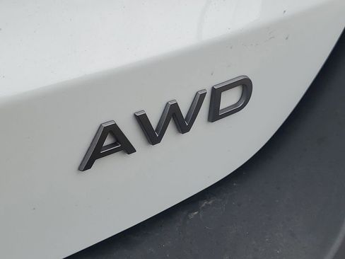 New 2026 Nissan Kicks SV image 7