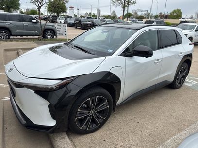 Used 2023 Toyota bZ4X AWD w/ Weather Package