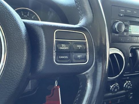 Used 2013 Jeep Wrangler Sahara image 27