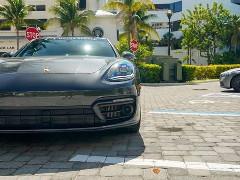 Used 2023 Porsche Panamera 4 Platinum Edition AWD/4WD image 8