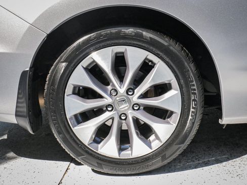 Used 2015 Honda Accord EX-L image 13