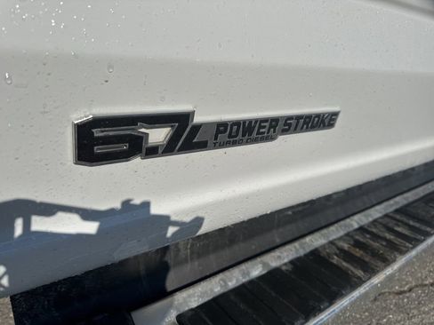 Used 2023 Ford F250 Lariat w/ Chrome Package image 35