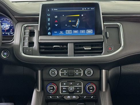 Used 2023 Chevrolet Tahoe Z71 w/ Luxury Package AWD/4WD image 16