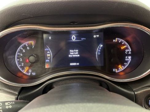 Used 2017 Jeep Grand Cherokee Laredo w/ Quick Order Package 2BE image 24