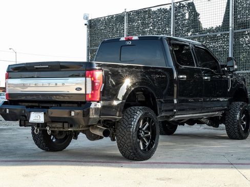 Used 2018 Ford F250 Limited w/ FX4 Off-Road Package image 9