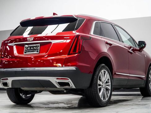 Used 2024 Cadillac XT5 Premium Luxury AWD/4WD image 12