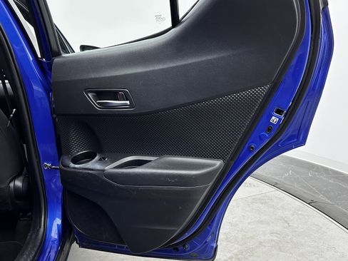 Used 2019 Toyota C-HR LE image 26