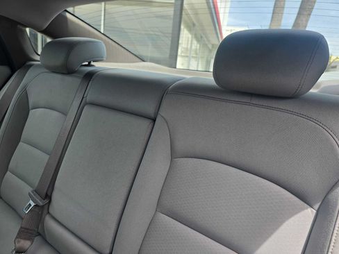 Used 2024 Chevrolet Malibu LT FWD image 17