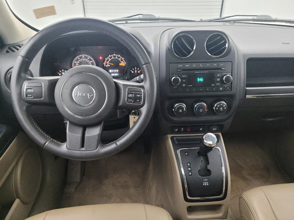 Used 2017 Jeep Patriot High Altitude AWD/4WD image 22