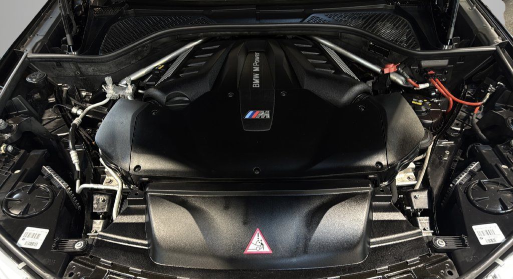 Used 2018 BMW X5 M AWD/4WD image 42