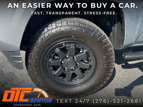 Used 2023 Toyota Tacoma SR AWD/4WD image 37
