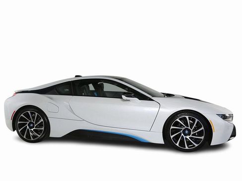 Used 2014 BMW i8 image 12