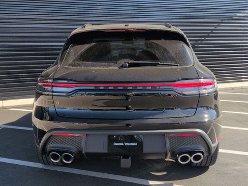New 2026 Porsche Macan image 10