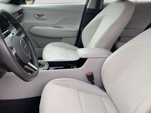 Used 2024 Hyundai Kona SEL image 15