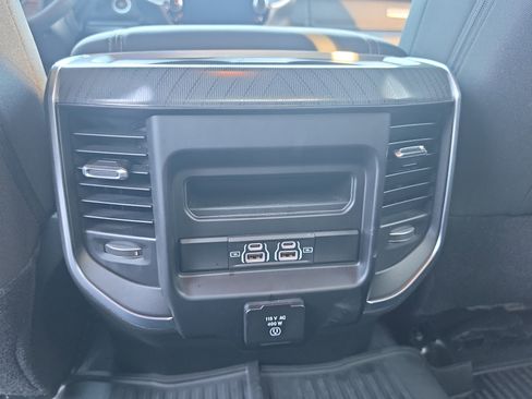 Used 2025 RAM 3500 Big Horn AWD/4WD image 17