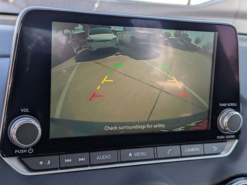 New 2025 Nissan Sentra SR image 12