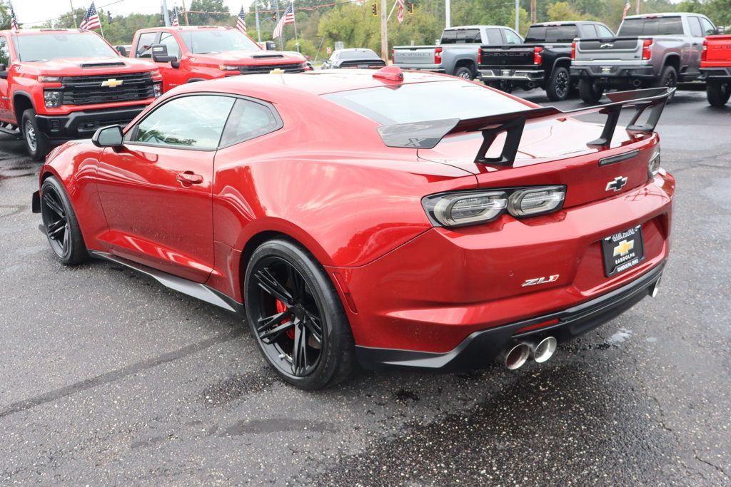 Used 2022 Chevrolet Camaro ZL1 RWD image 3