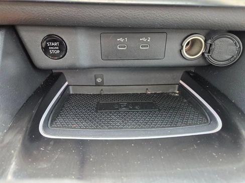 Used 2024 Nissan Rogue SL w/ SL Premium Package FWD image 17
