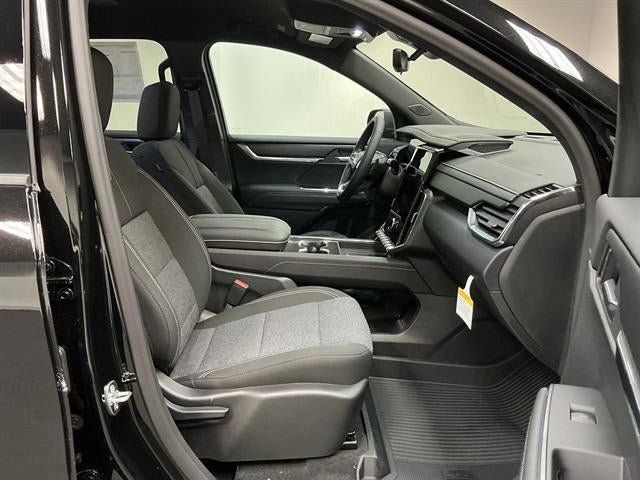 New 2026 GMC Acadia Elevation w/ LPO, Floor Liner Package AWD/4WD image 33