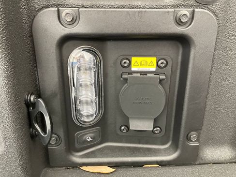 Certified 2022 Ford Maverick XLT w/ XLT Luxury Package image 29