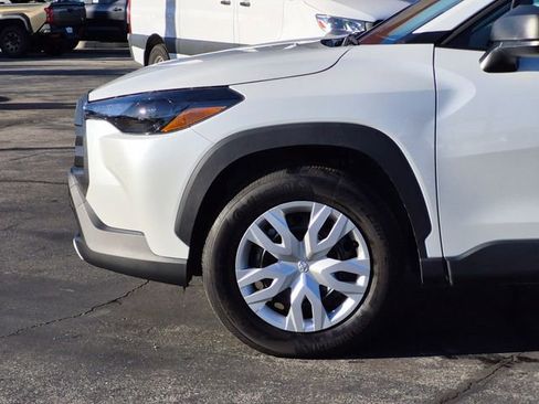 Used 2026 Toyota Corolla Cross L image 21