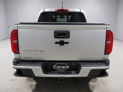 Used 2018 Chevrolet Colorado Z71 AWD/4WD image 3