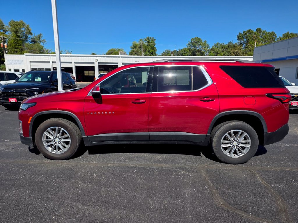 Used 2023 Chevrolet Traverse LT FWD image 5