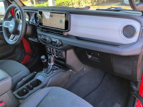 Used 2025 Jeep Wrangler Sahara w/ Safety Group image 26