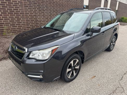 Used 2017 Subaru Forester 2.5i Premium w/ All-Weather Package image 26