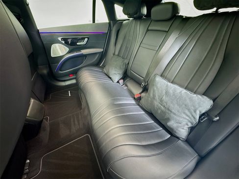 Used 2022 Mercedes-Benz EQS 580 4MATIC Sedan image 24