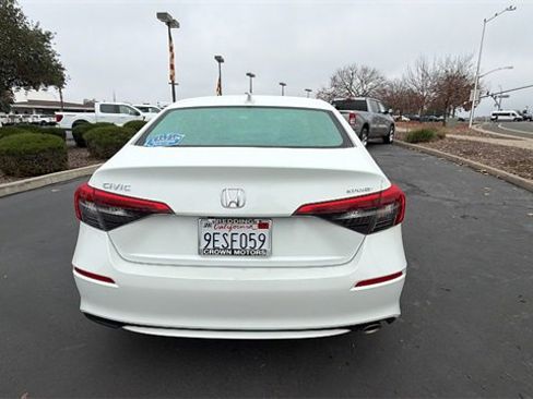 Used 2023 Honda Civic Sport image 5